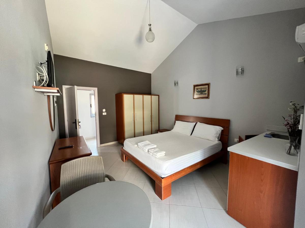 Ostria Hotel Saranda Zewnętrze zdjęcie